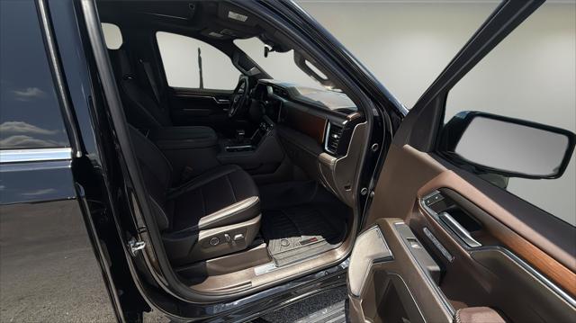2024 GMC Sierra 1500 4WD Crew Cab Short Box Denali