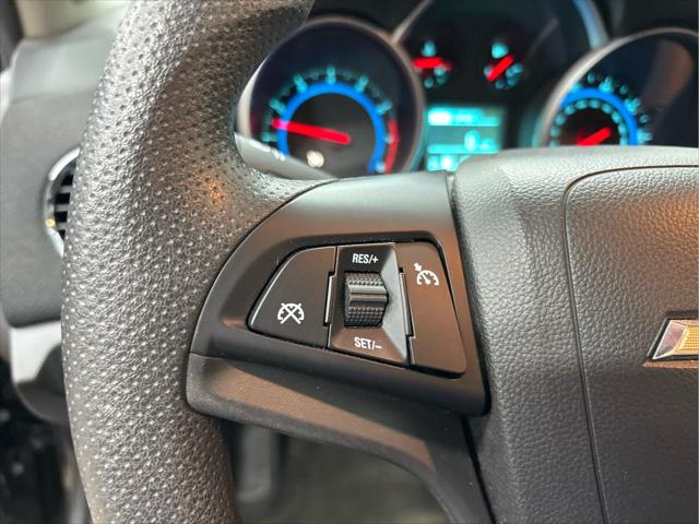 Used 2015 Chevrolet Cruze For Sale in Wilmington, OH
