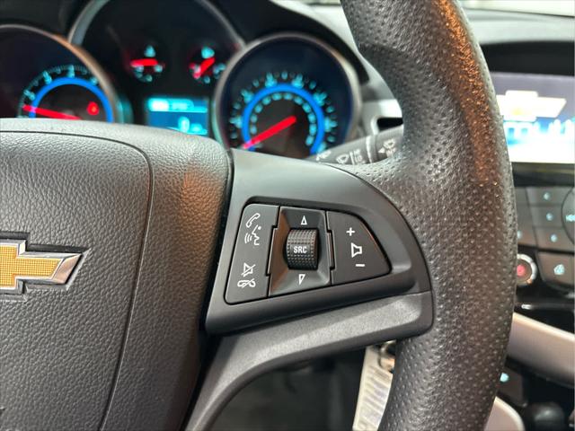 Used 2015 Chevrolet Cruze For Sale in Wilmington, OH