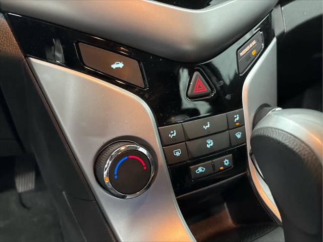 Used 2015 Chevrolet Cruze For Sale in Wilmington, OH