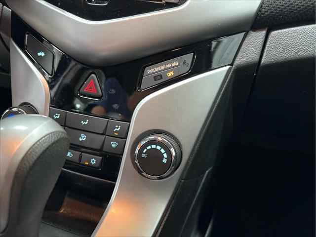 Used 2015 Chevrolet Cruze For Sale in Wilmington, OH