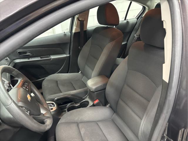 Used 2015 Chevrolet Cruze For Sale in Wilmington, OH