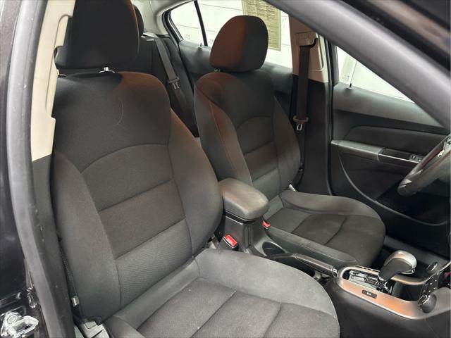 Used 2015 Chevrolet Cruze For Sale in Wilmington, OH