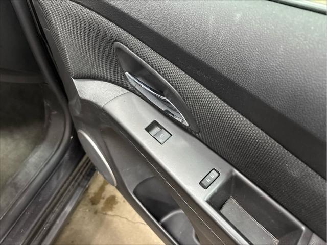 Used 2015 Chevrolet Cruze For Sale in Wilmington, OH