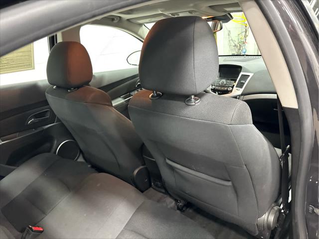 Used 2015 Chevrolet Cruze For Sale in Wilmington, OH