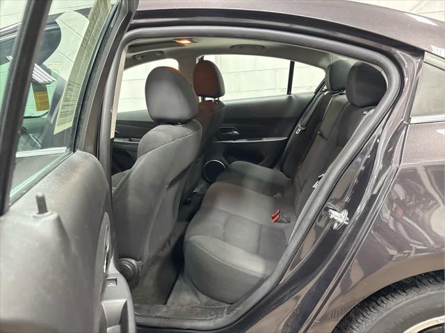 Used 2015 Chevrolet Cruze For Sale in Wilmington, OH
