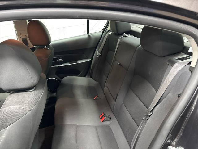 Used 2015 Chevrolet Cruze For Sale in Wilmington, OH