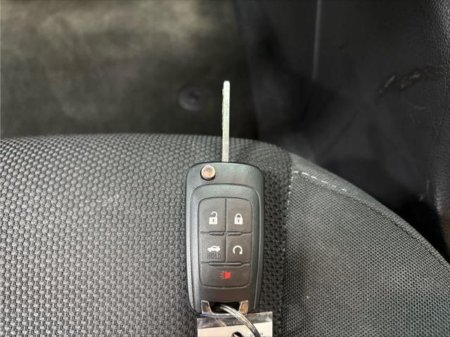 Used 2015 Chevrolet Cruze For Sale in Wilmington, OH