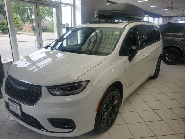 2025 Chrysler Pacifica PACIFICA SELECT