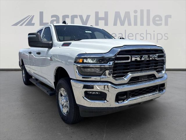2025 RAM Ram 3500 RAM 3500 TRADESMAN CREW CAB 4X4 8 BOX
