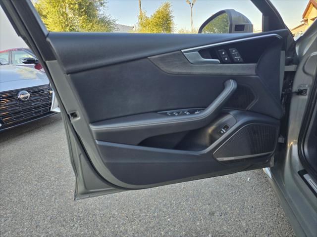 2023 Audi A4 Premium Plus 45 TFSI S line quattro S tronic