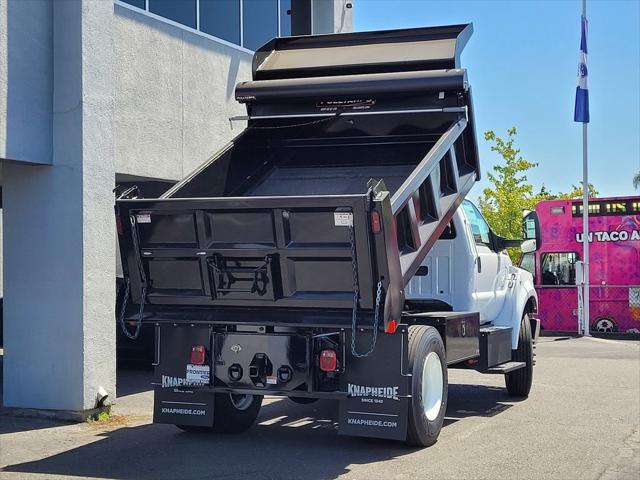 2025 Ford F-650 Base