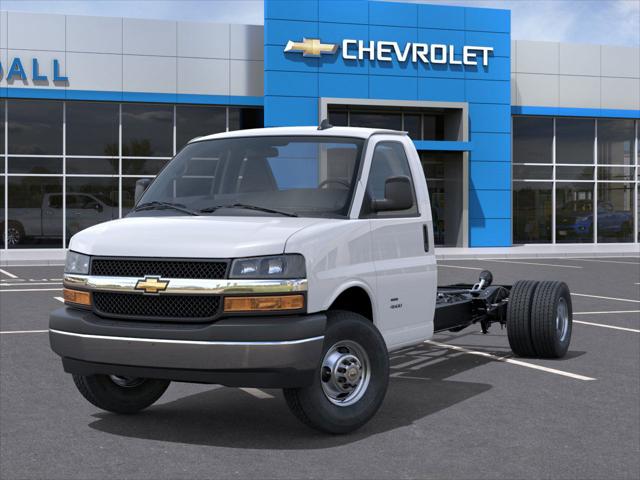 2025 Chevrolet Express Cutaway 4500 Van