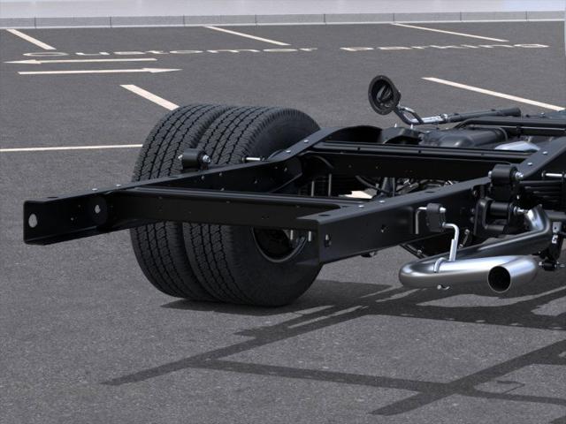 2025 Chevrolet Express Cutaway 4500 Van