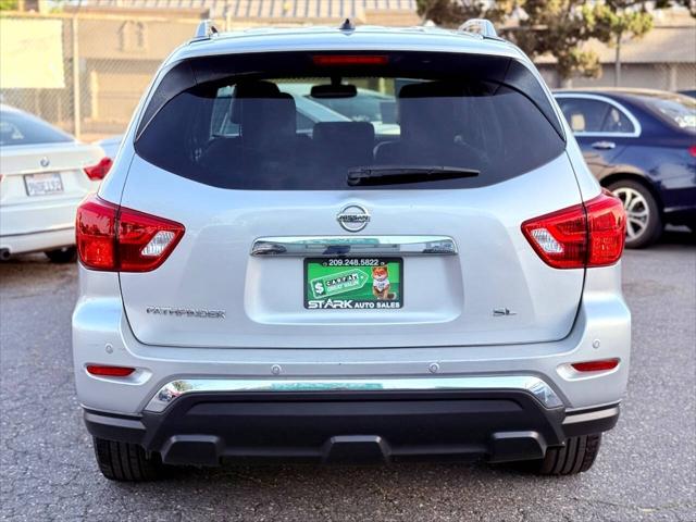 2018 Nissan Pathfinder SL
