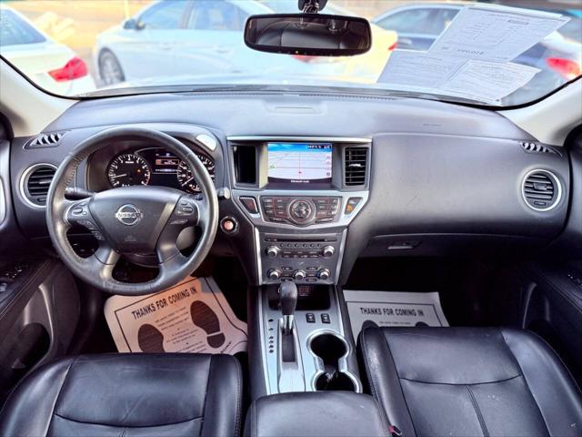 2018 Nissan Pathfinder SL