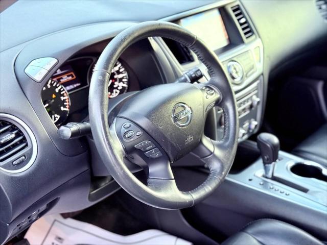 2018 Nissan Pathfinder SL