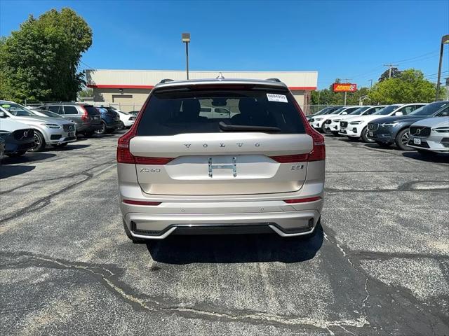 2024 Volvo XC60 B5 Core Dark Theme