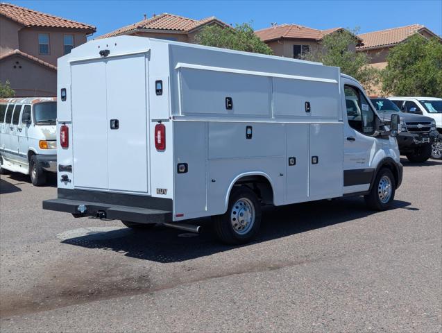 2024 Ford Transit Cutaway Base