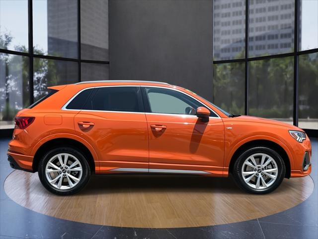2022 Audi Q3 Premium Plus 45 TFSI S line quattro Tiptronic