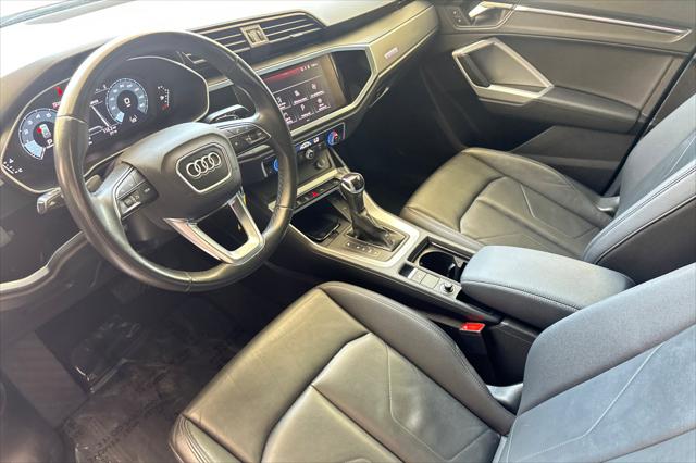 2022 Audi Q3 Premium Plus 45 TFSI S line quattro Tiptronic