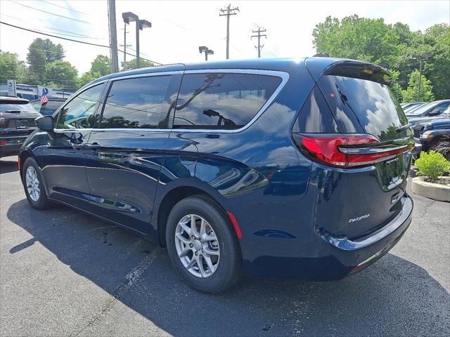 2025 Chrysler Pacifica PACIFICA SELECT