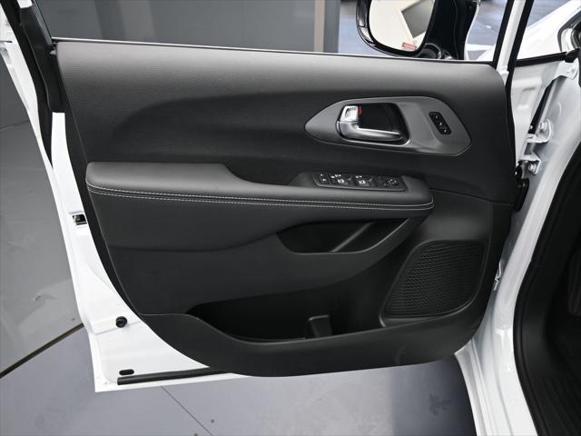 2025 Chrysler Pacifica PACIFICA SELECT