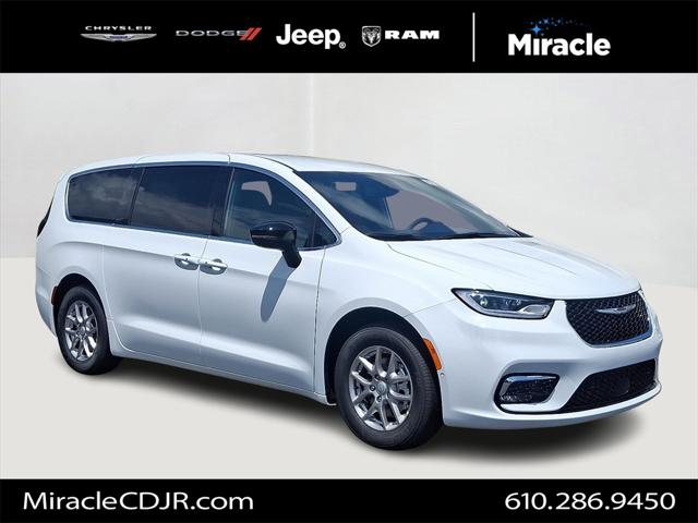 2025 Chrysler Pacifica PACIFICA SELECT