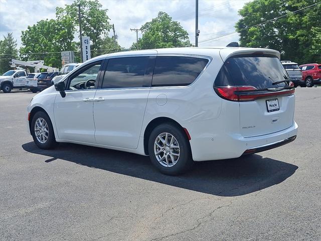2025 Chrysler Pacifica PACIFICA SELECT