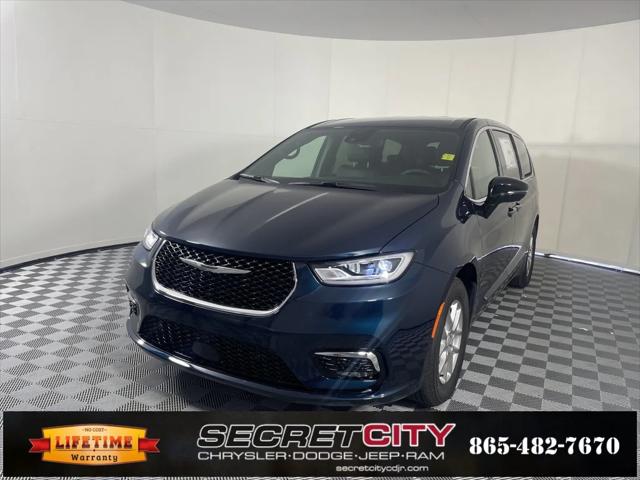 2025 Chrysler Pacifica PACIFICA SELECT
