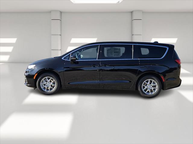 2025 Chrysler Pacifica PACIFICA SELECT