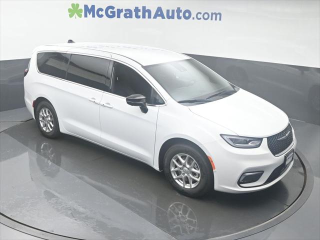 2025 Chrysler Pacifica PACIFICA SELECT