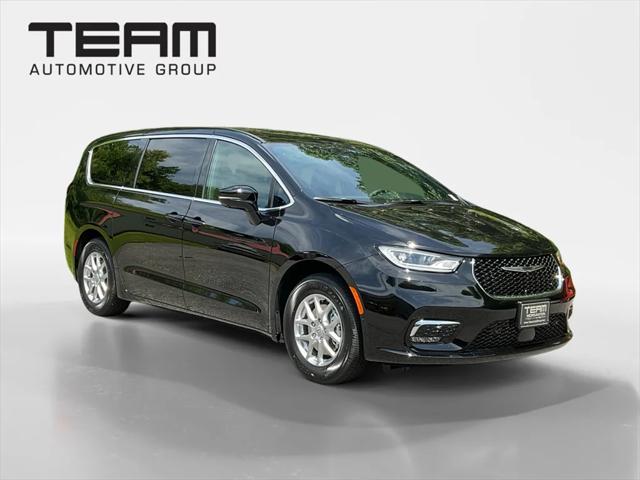 2025 Chrysler Pacifica PACIFICA SELECT