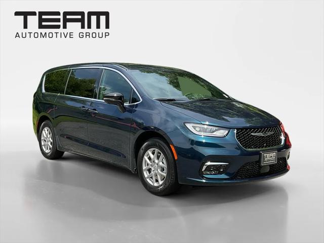 2025 Chrysler Pacifica PACIFICA SELECT