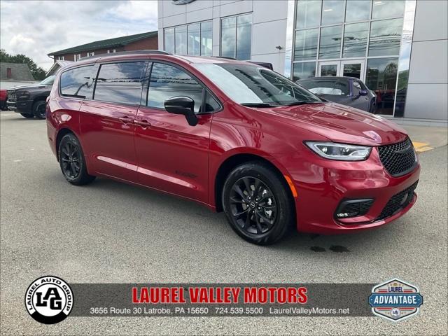 2025 Chrysler Pacifica PACIFICA SELECT