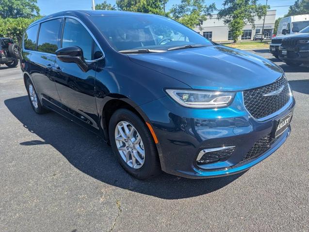 2025 Chrysler Pacifica PACIFICA SELECT