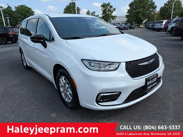 2025 Chrysler Pacifica PACIFICA SELECT