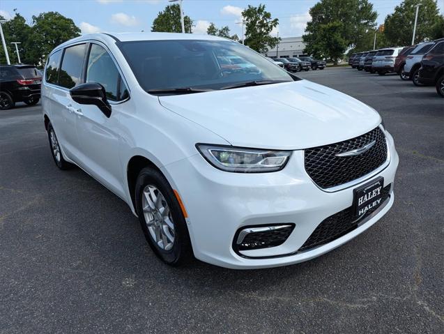 2025 Chrysler Pacifica PACIFICA SELECT