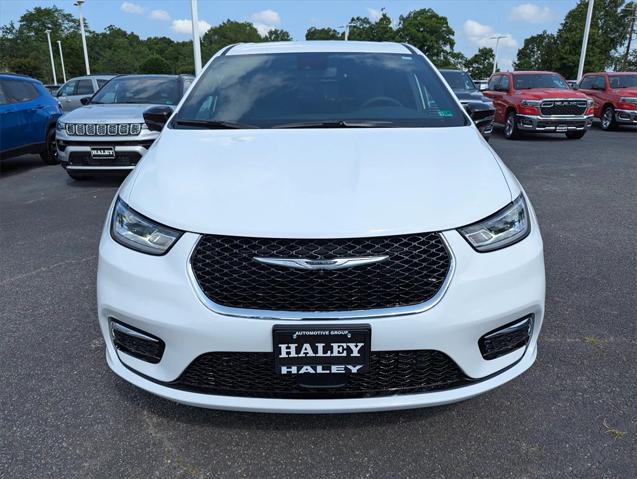 2025 Chrysler Pacifica PACIFICA SELECT