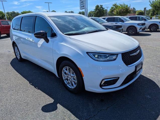 2025 Chrysler Pacifica PACIFICA SELECT