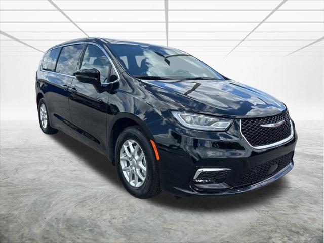 2025 Chrysler Pacifica PACIFICA SELECT