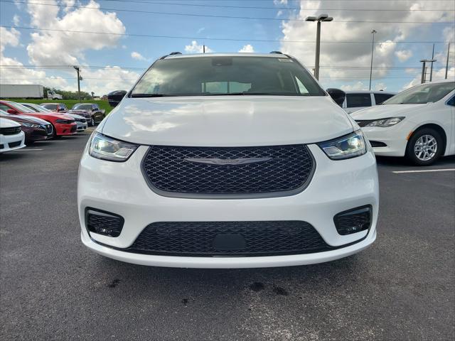 2025 Chrysler Pacifica PACIFICA SELECT
