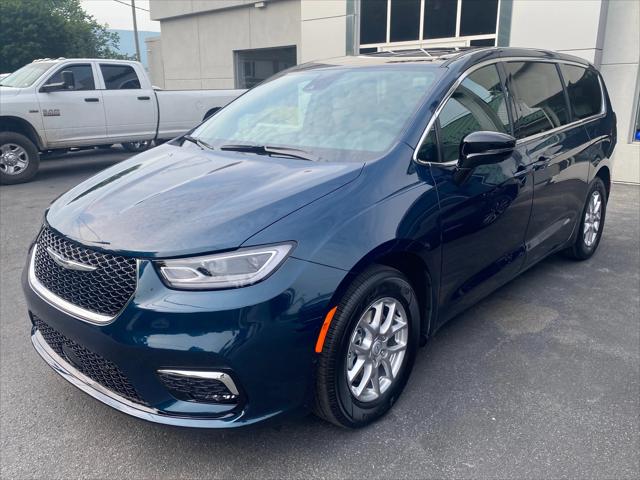 2025 Chrysler Pacifica PACIFICA SELECT