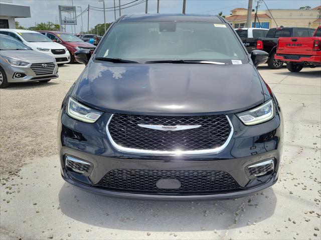 2025 Chrysler Pacifica PACIFICA SELECT