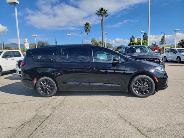 2025 Chrysler Pacifica PACIFICA SELECT