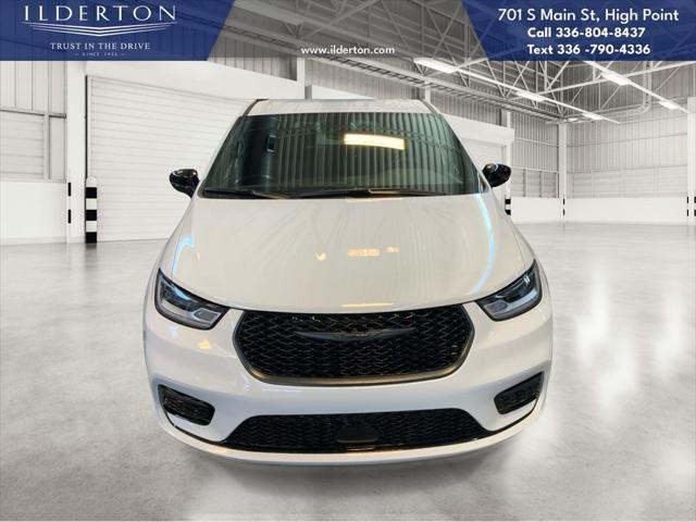 2025 Chrysler Pacifica PACIFICA SELECT