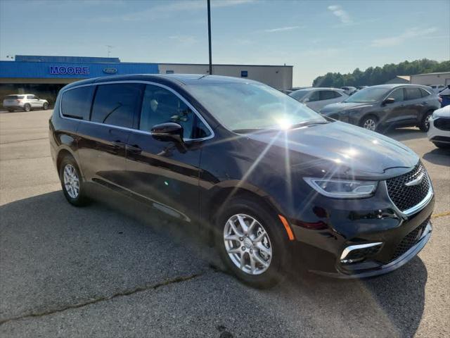 2025 Chrysler Pacifica PACIFICA SELECT