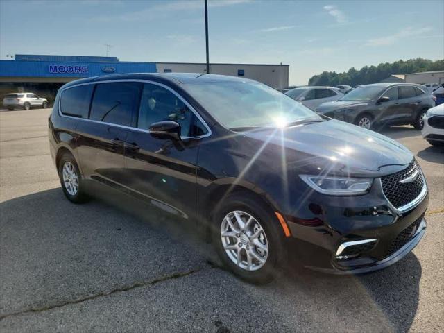 2025 Chrysler Pacifica PACIFICA SELECT