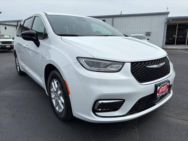 2025 Chrysler Pacifica PACIFICA SELECT