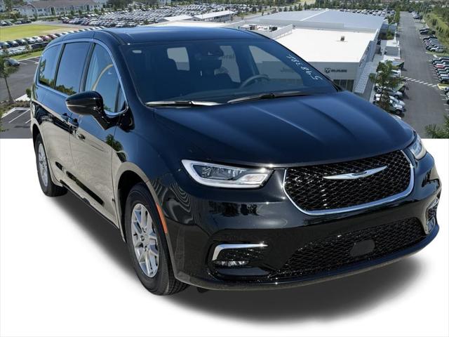 2025 Chrysler Pacifica PACIFICA SELECT